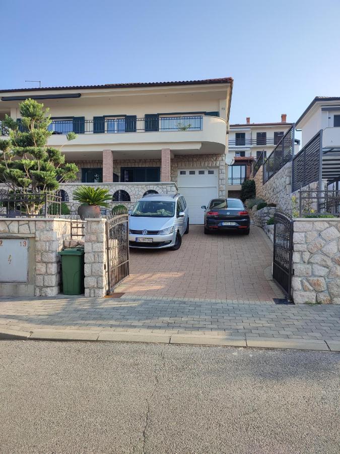 Biuk Apartments Нови Винодолски Екстериор снимка