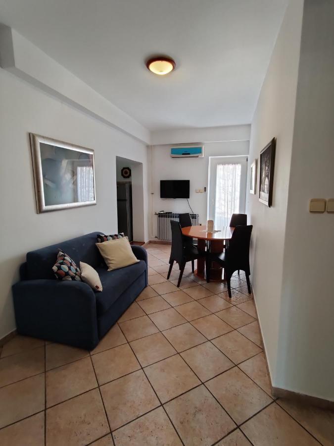 Biuk Apartments Нови Винодолски Екстериор снимка