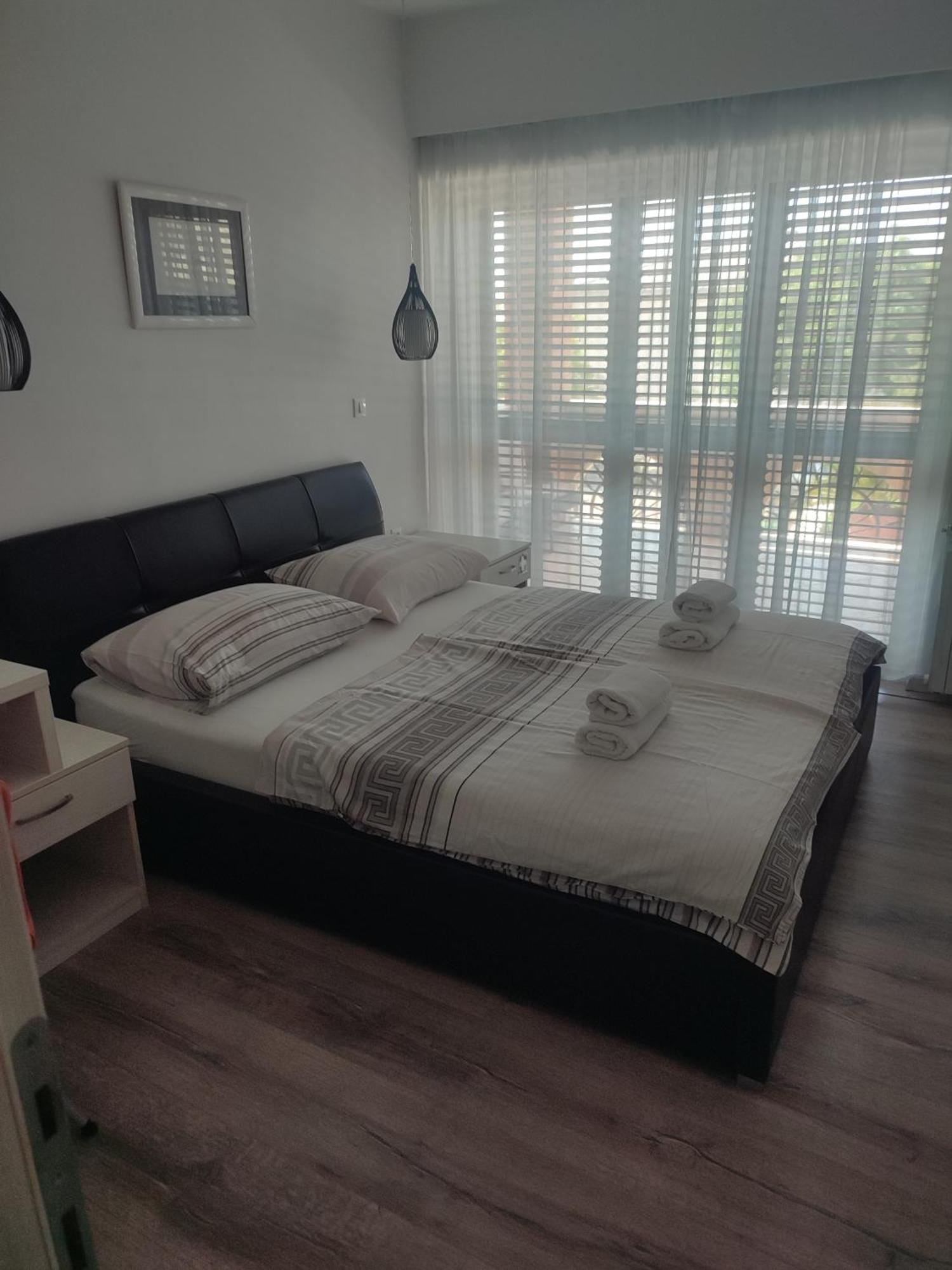 Biuk Apartments Нови Винодолски Екстериор снимка
